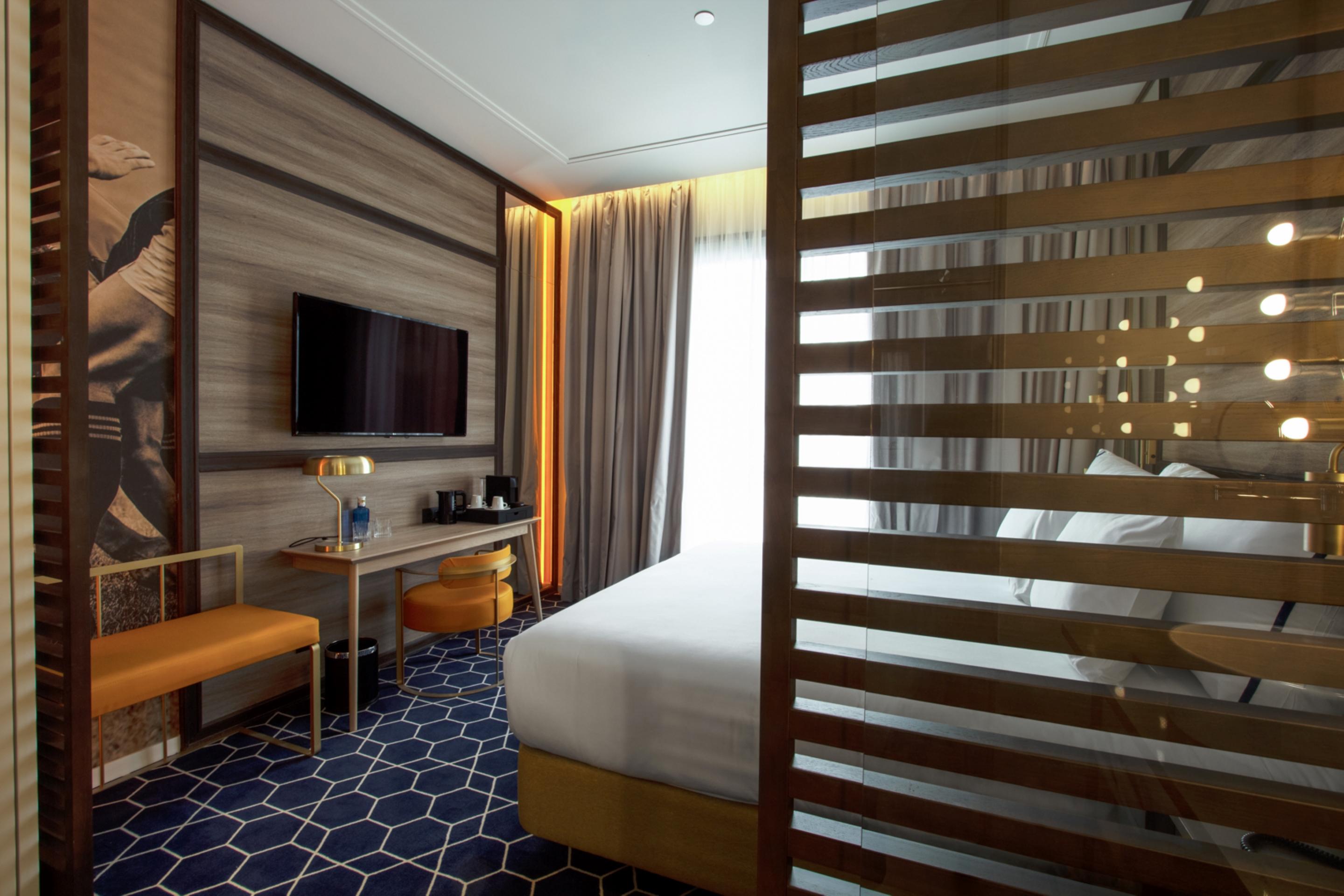 Hotel Pestana Cr7 Gran Via Madrid Esterno foto