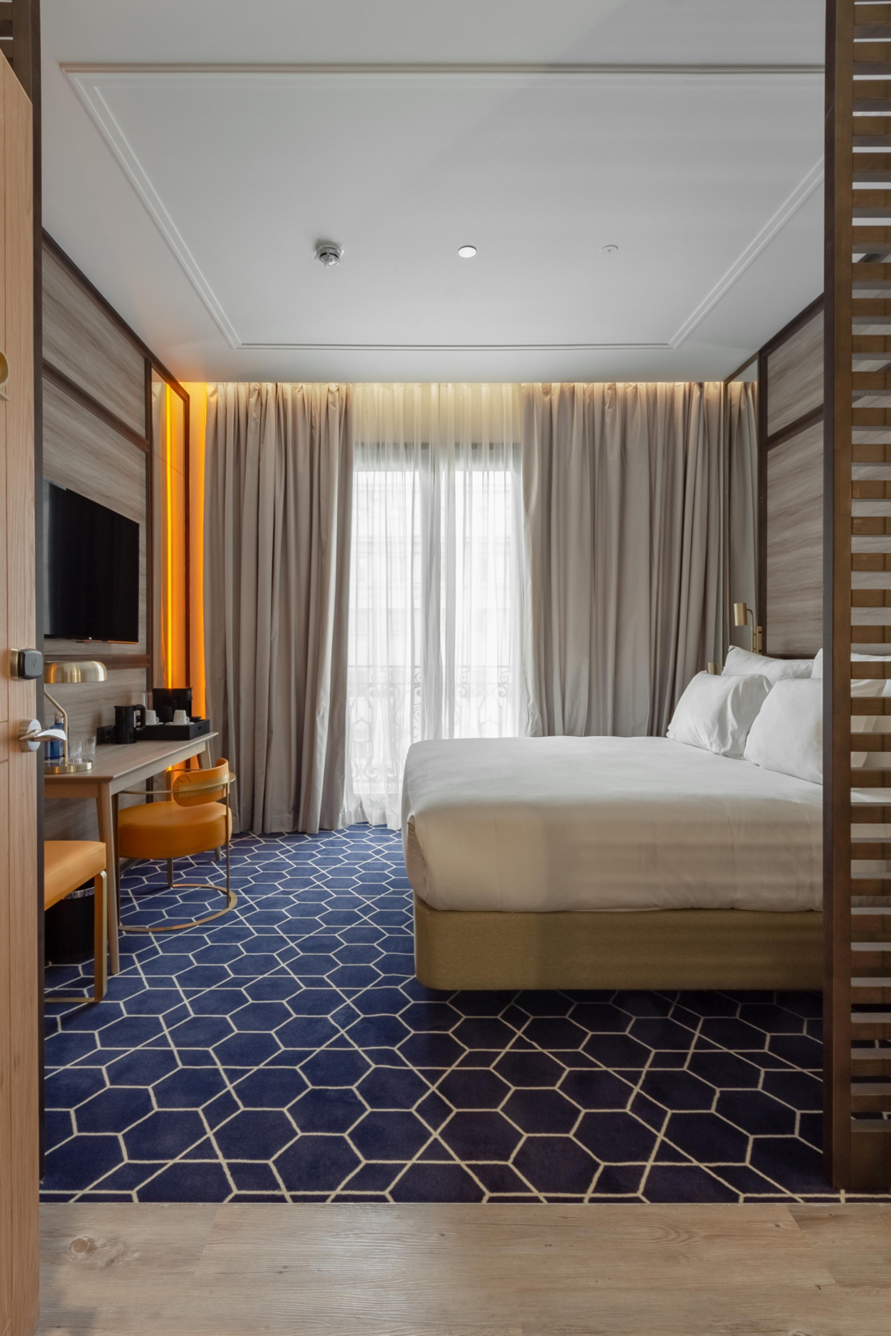 Hotel Pestana Cr7 Gran Via Madrid Esterno foto